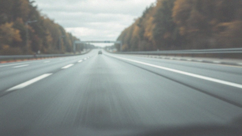 W jaki sposób brak odpowiedniej korekcji wzroku wpływa na bezpieczeństwo na drodze?